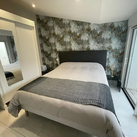 Des Huniers A La Chaume *