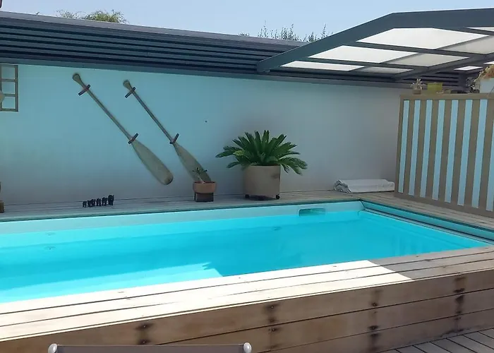 Des Huniers A La Chaume Les Sables-dʼOlonne