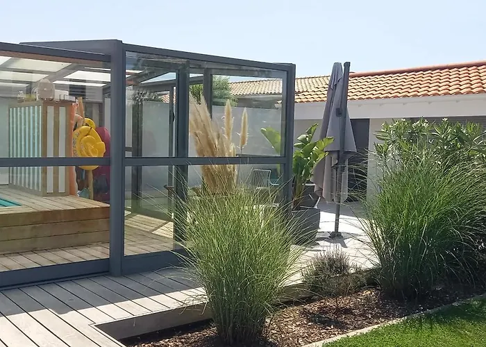 Des Huniers A La Chaume